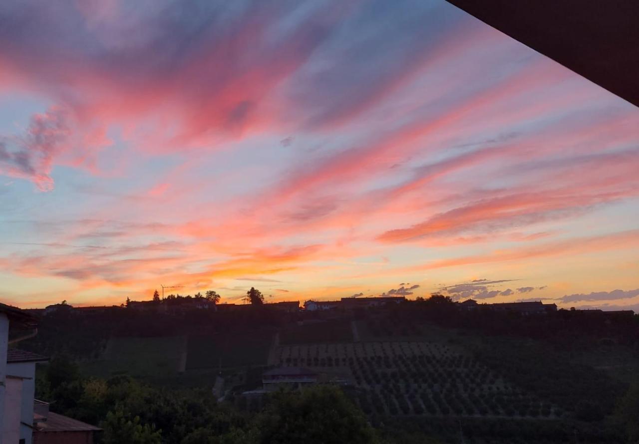 Appartamento Roero Sunset Govone Esterno foto